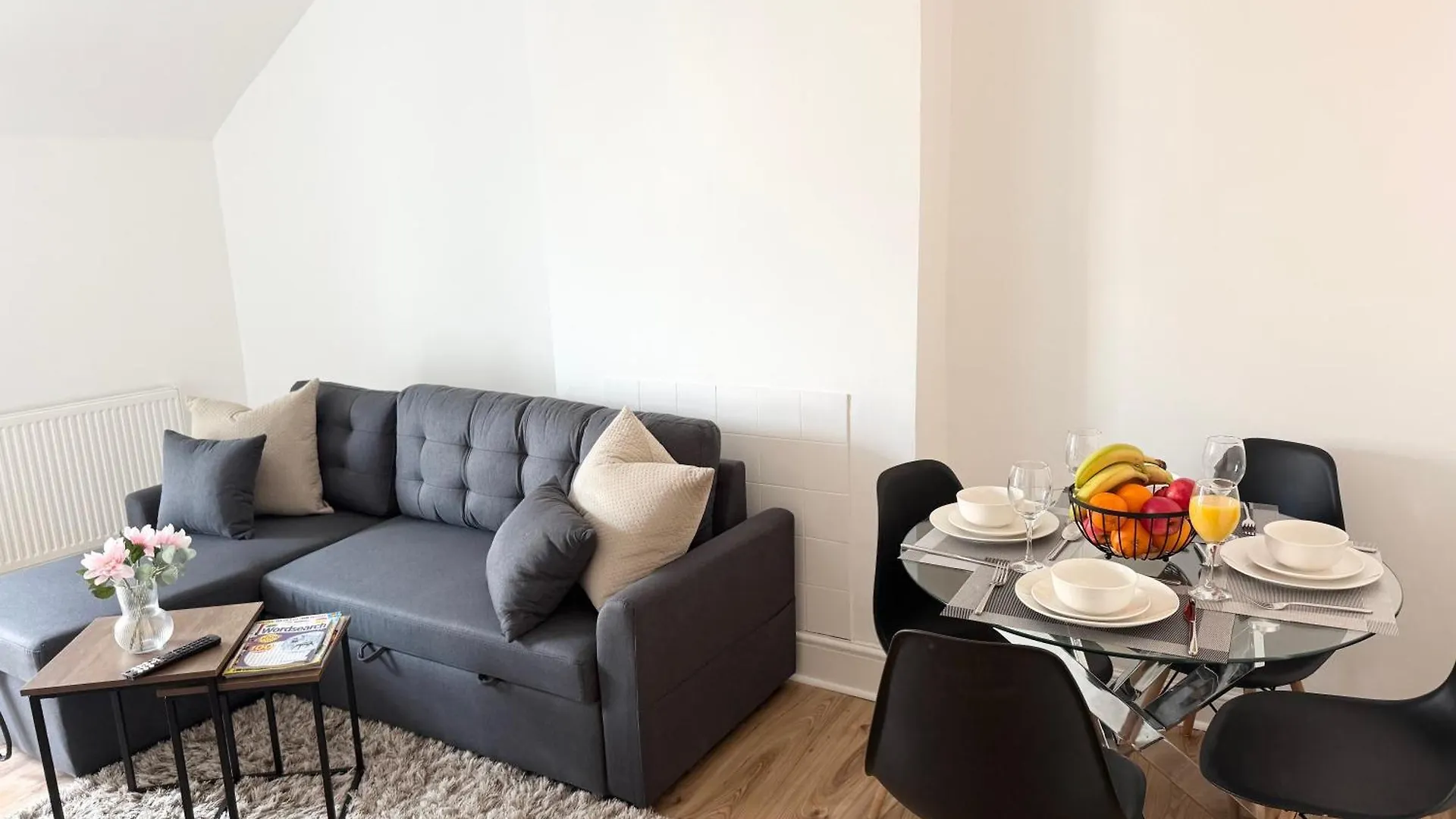 Cosy 1 Bedroom Apartment In The Heart Of Barry Flat 3